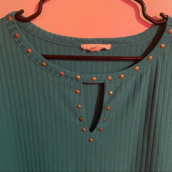 Studded Teal Green Ribbed Knit Top Keyhole Crew Neck Short Sleeve - Picture 8 of 8